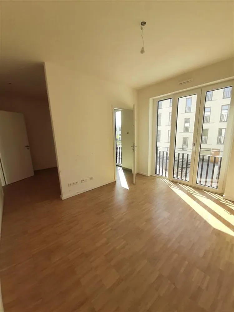 3 Zimmer Wohnung mit 84 m² in Regensburg – Bild 2