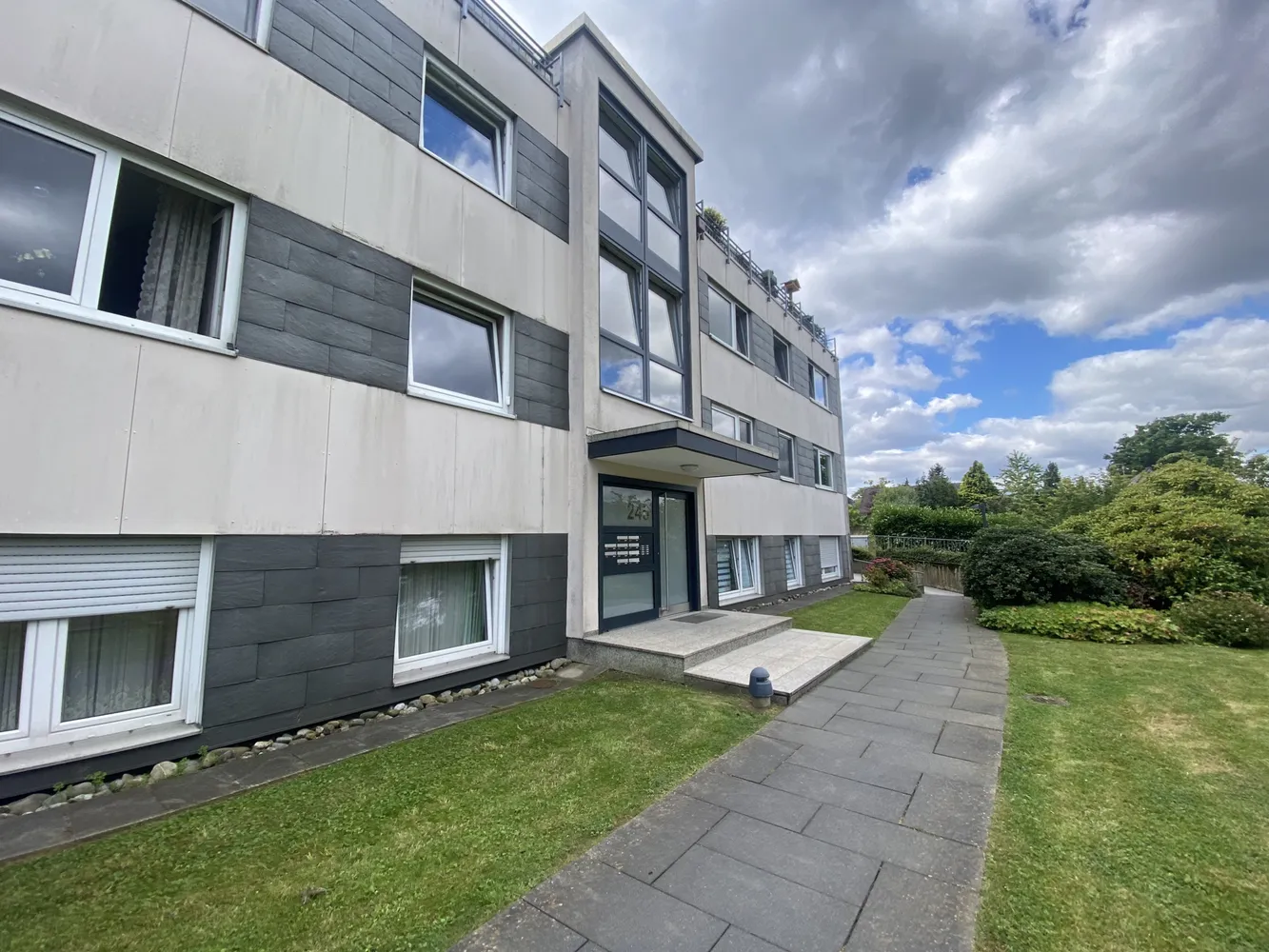 2 Zimmer Wohnung mit 67 m² in Wuppertal – Bild 2