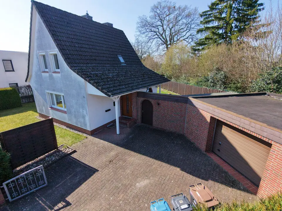 5 Zimmer Haus mit 135 m² in Norderstedt – Bild 1