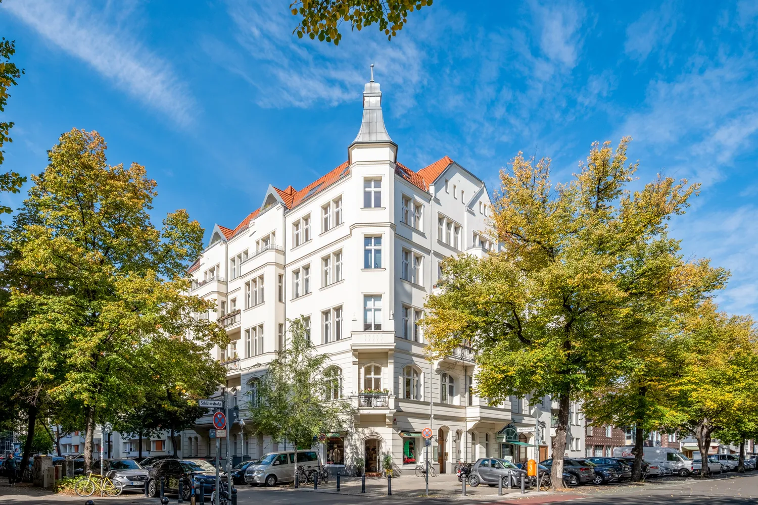 7 Zimmer Wohnung mit 213 m² in Berlin – Bild 1