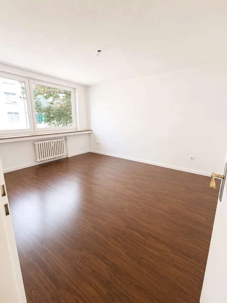 2 Zimmer Wohnung mit 62 m² in Düsseldorf – Bild 2