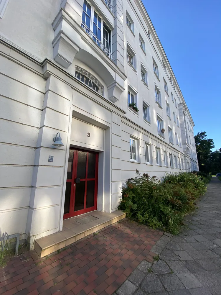 2 Zimmer Wohnung mit 48 m² in Rostock – Bild 1