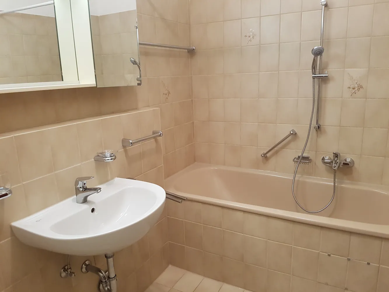 1 room apartment with 52 m² in Weil am Rhein – Photo 6