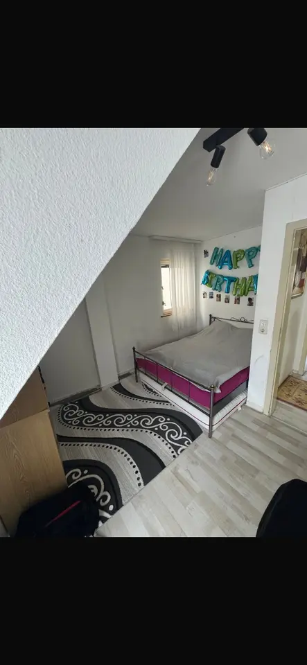 8 Zimmer Wohnung mit 181 m² in Nürtingen – Bild 7