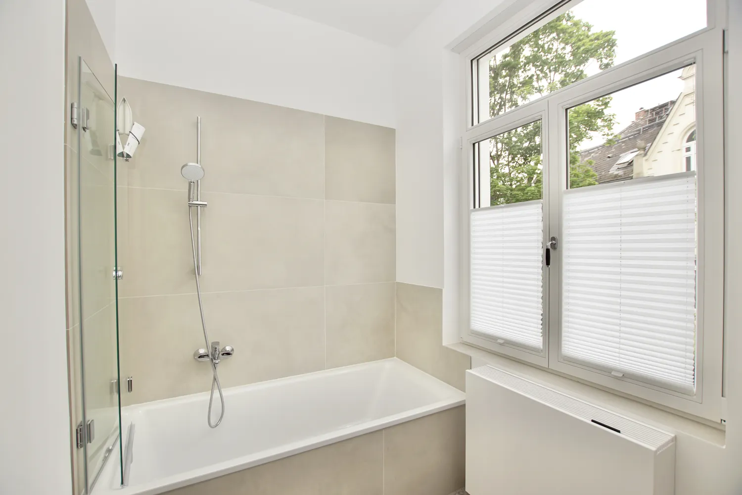 3 room apartment with 93 m² in Wiesbaden – Photo 12