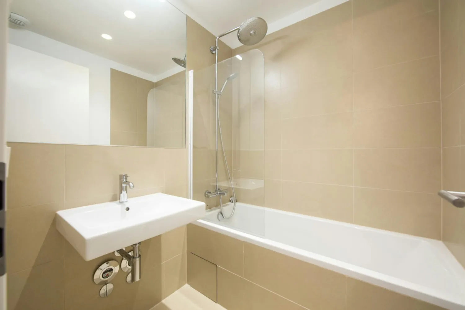 Shared room with 17 m² in Berlin – Photo 8