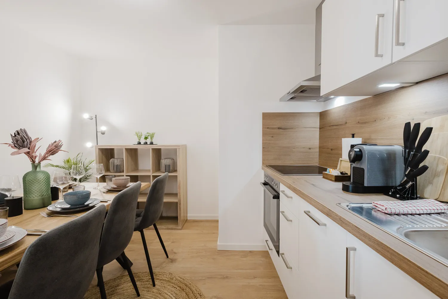 2 Zimmer Wohnung mit 65 m² in Regensburg – Bild 2