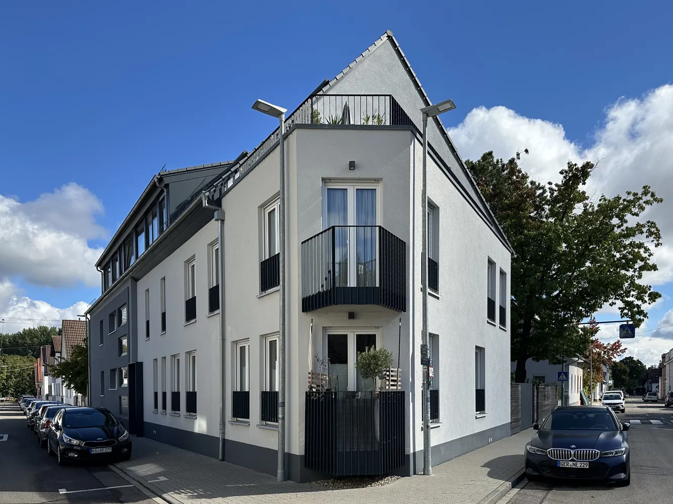 3 Zimmer Wohnung mit 96 m² in Karlsruhe – Bild 2