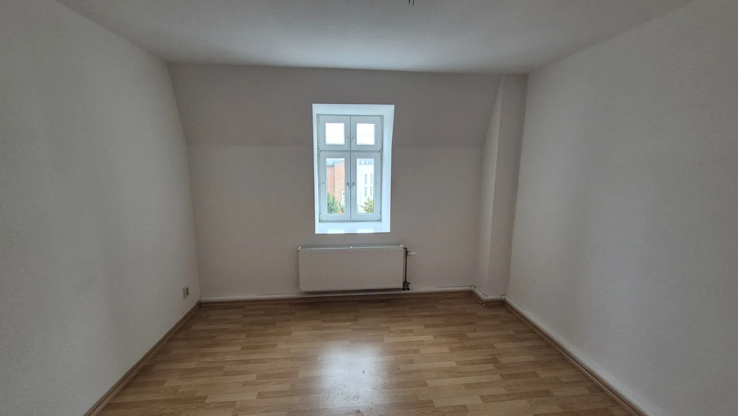 6 Zimmer Wohnung mit 116 m² in Halberstadt – Bild 3