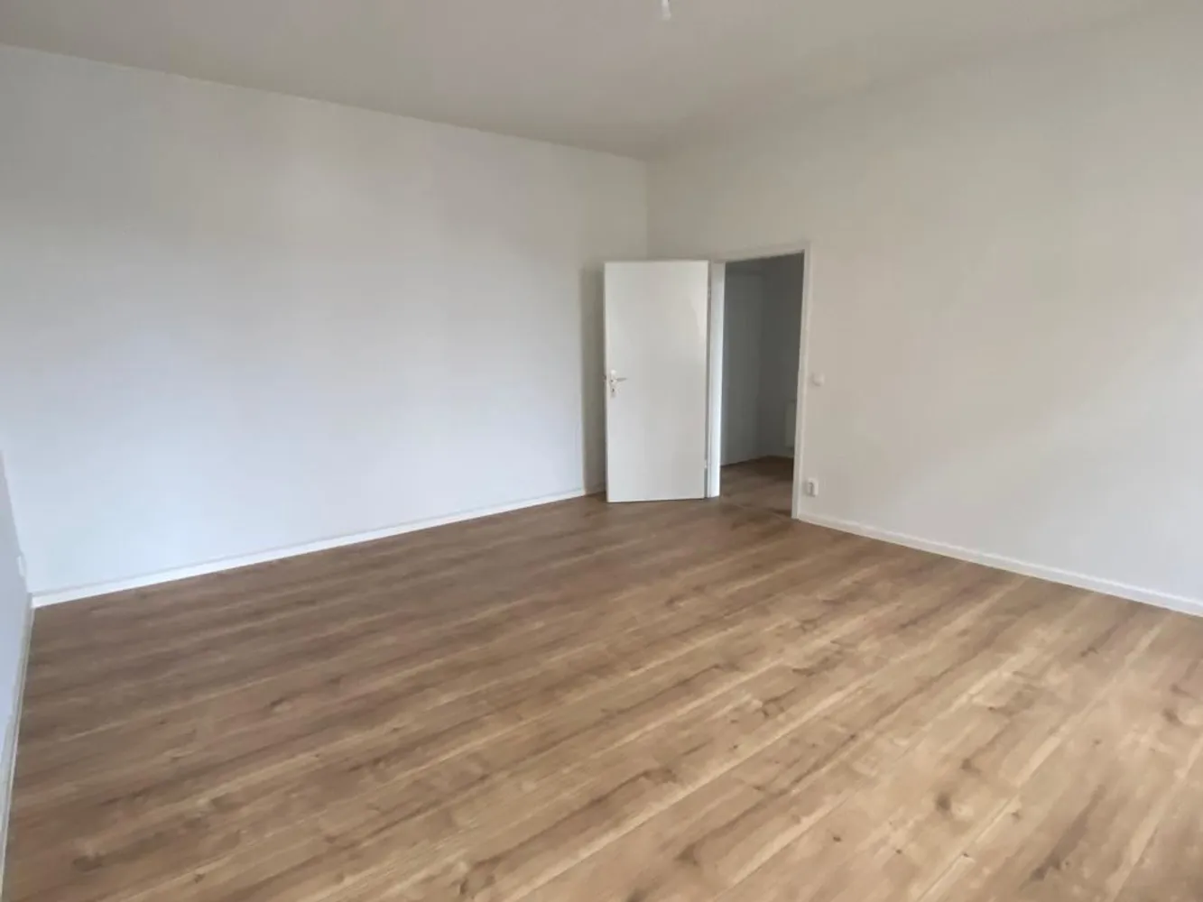 7 room apartment with 147 m² in Chemnitz – Photo 2
