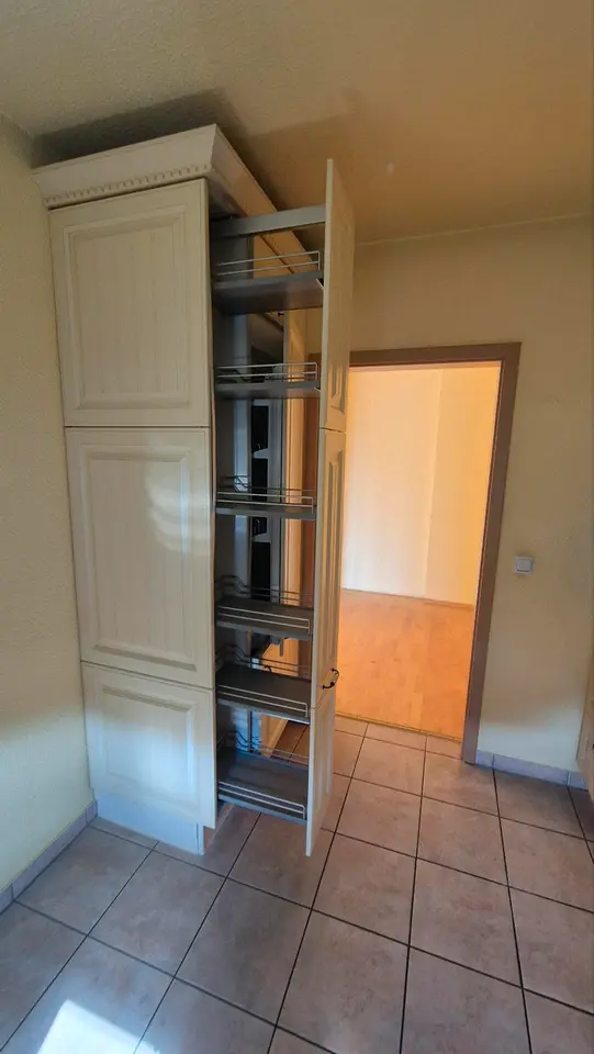 4 Zimmer Wohnung mit 113 m² in Saarbrücken – Bild 3