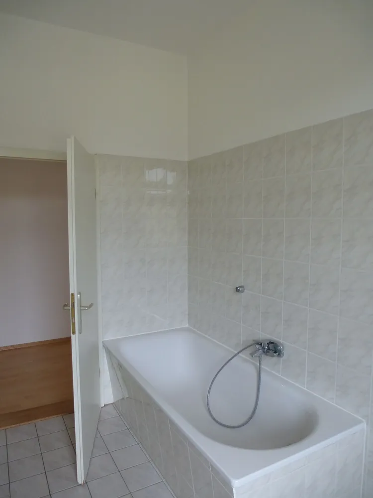 3 Zimmer Wohnung mit 78 m² in Halle (Saale) – Bild 3