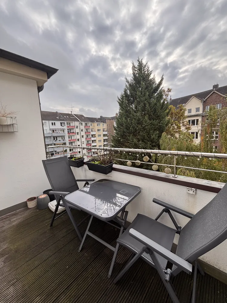 2 Zimmer Wohnung mit 65 m² in Düsseldorf – Bild 2