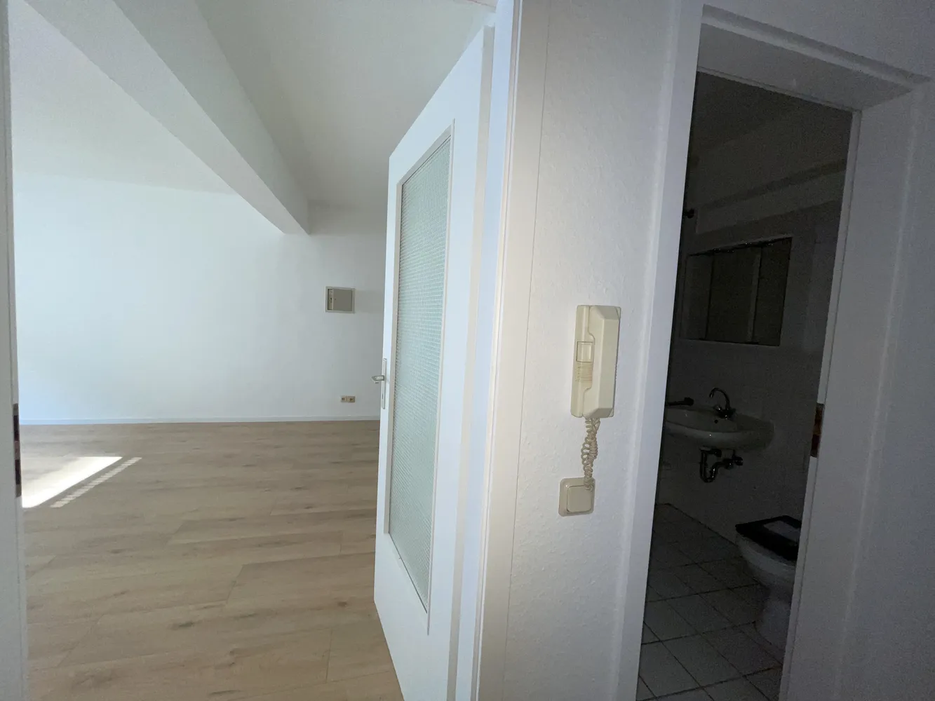 1 Zimmer Wohnung mit 35 m² in Wiesbaden – Bild 3