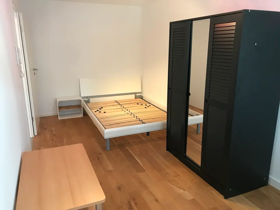 WG-Zimmer mit 30 m² in Böblingen – Bild 1