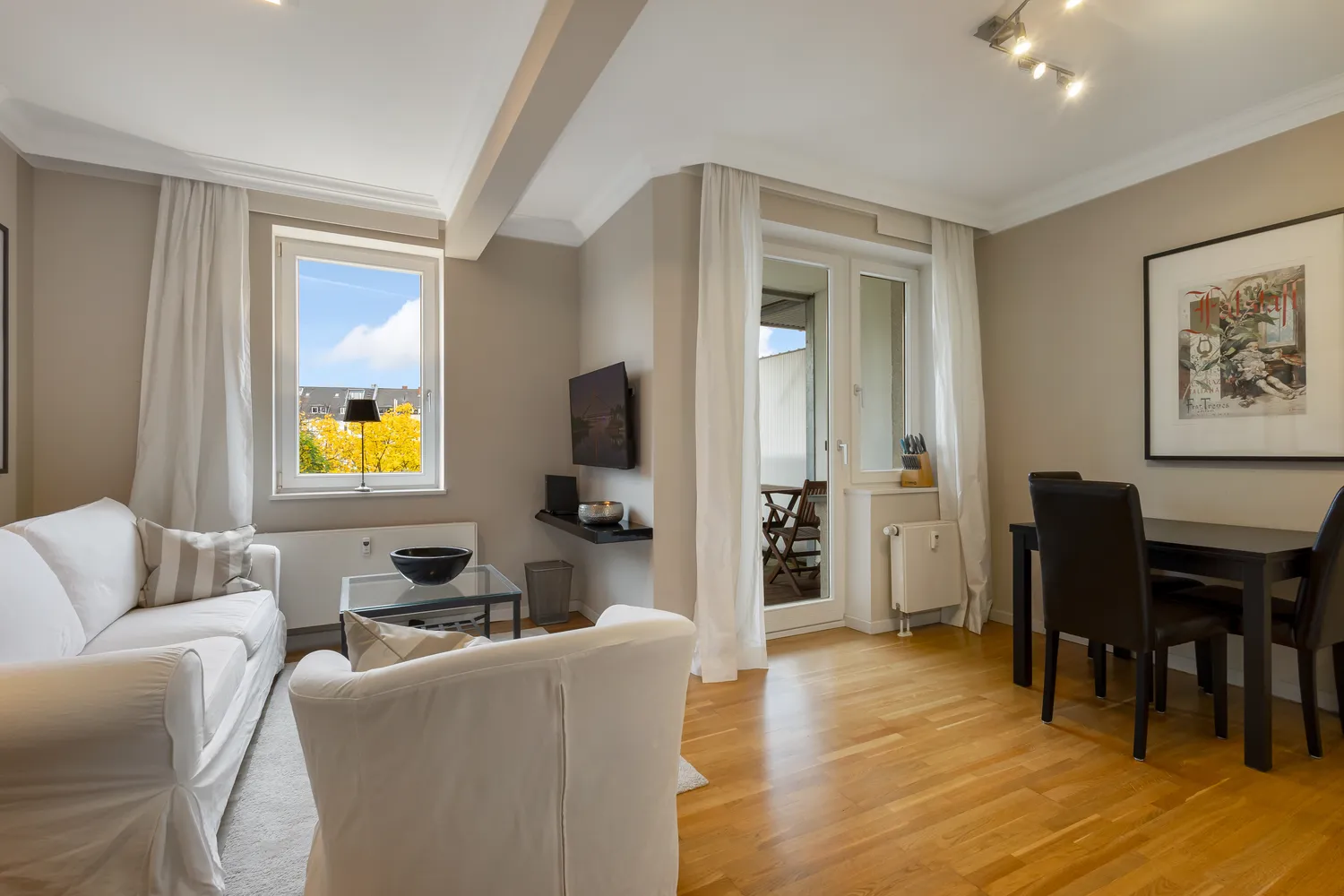 2 Zimmer Wohnung mit 54 m² in Düsseldorf – Bild 1