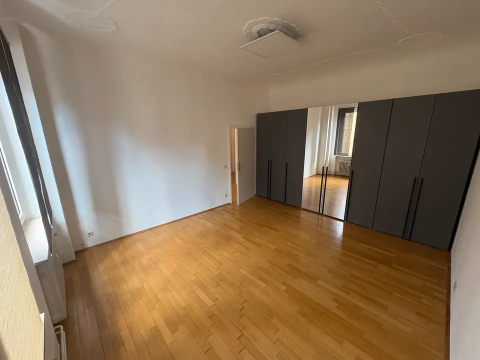 2 Zimmer Wohnung mit 75 m² in Mannheim – Bild 2