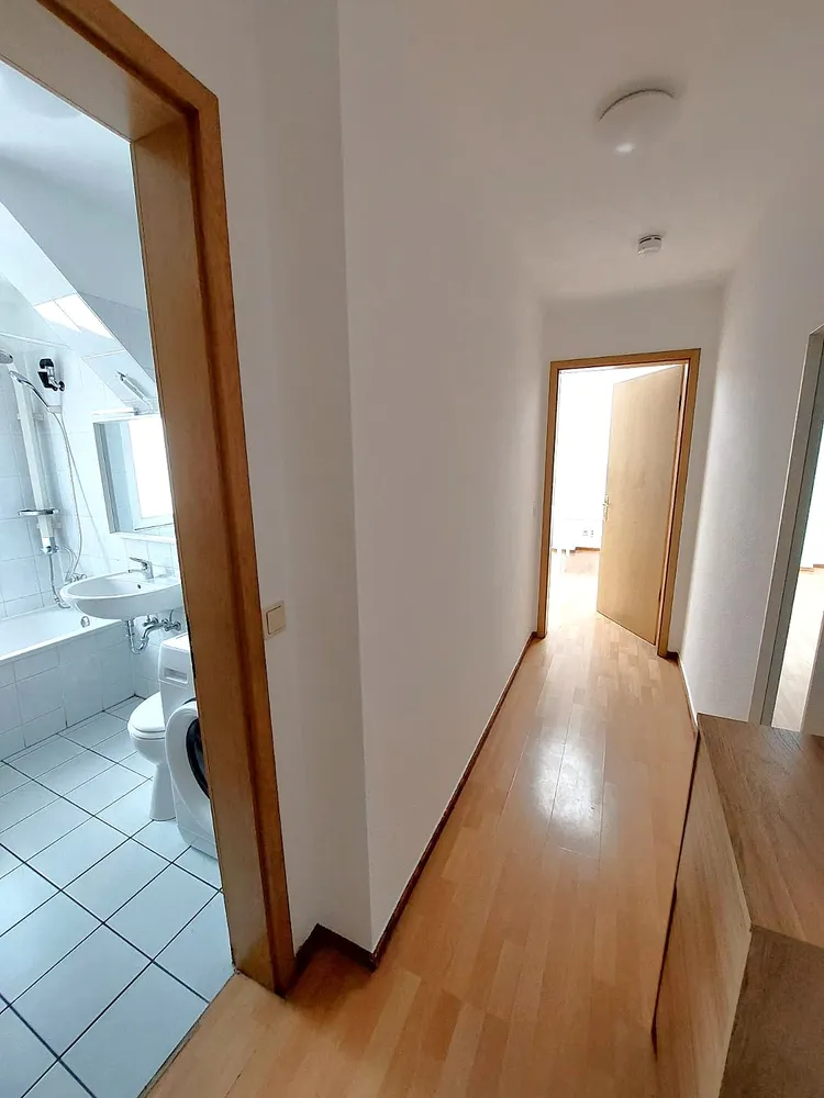 2 Zimmer Wohnung mit 70 m² in Berlin – Bild 5