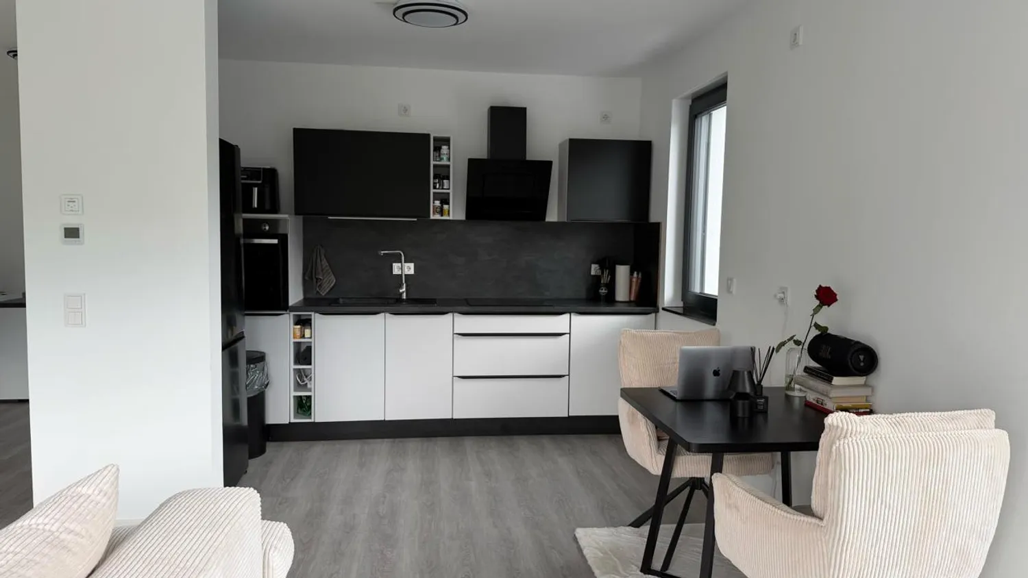 2 Zimmer Wohnung mit 75 m² in Bochum – Bild 2