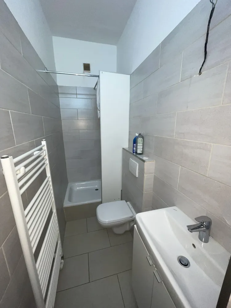 2 Zimmer Wohnung mit 44 m² in Frankfurt am Main – Bild 2