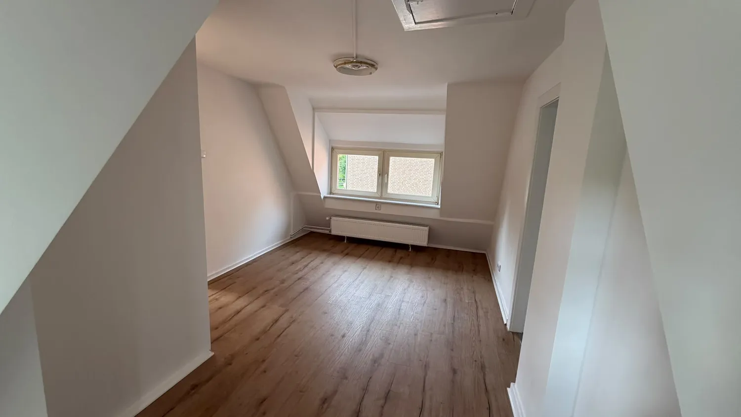 3 Zimmer Wohnung mit 38 m² in Hamburg – Bild 2