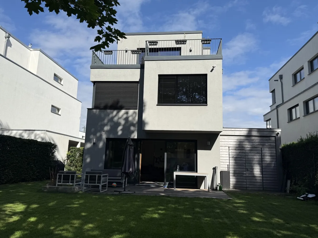 8 Zimmer Wohnung mit 237 m² in Berlin – Bild 6