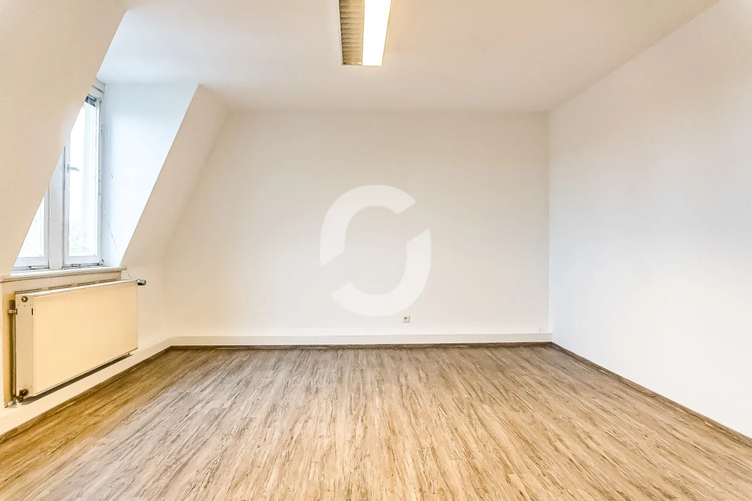 7 Zimmer Wohnung mit 150 m² in Stuttgart – Bild 8