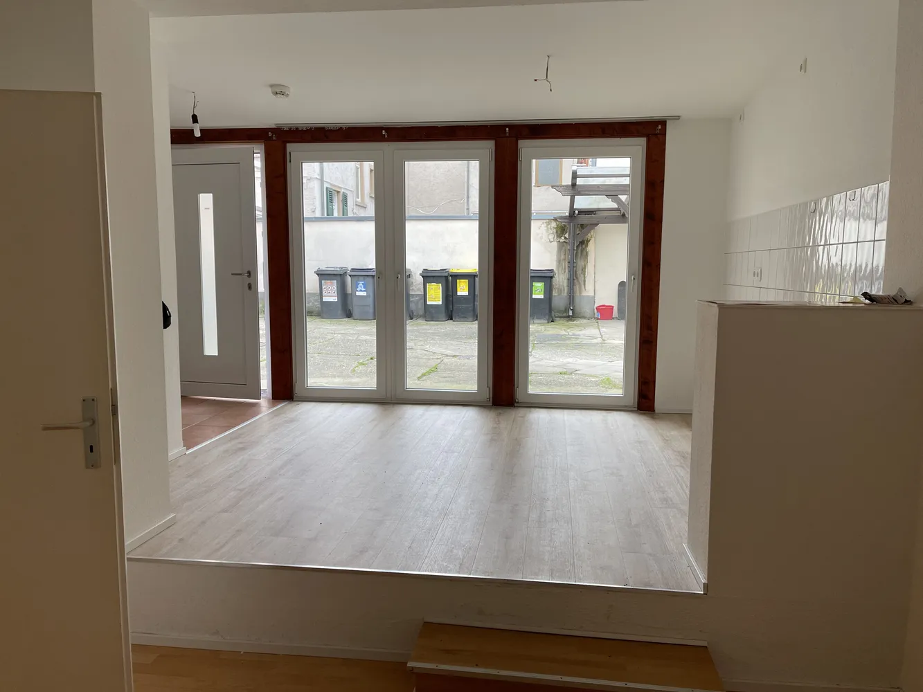 70 Zimmer Wohnung mit 32 m² in Wiesbaden – Bild 1