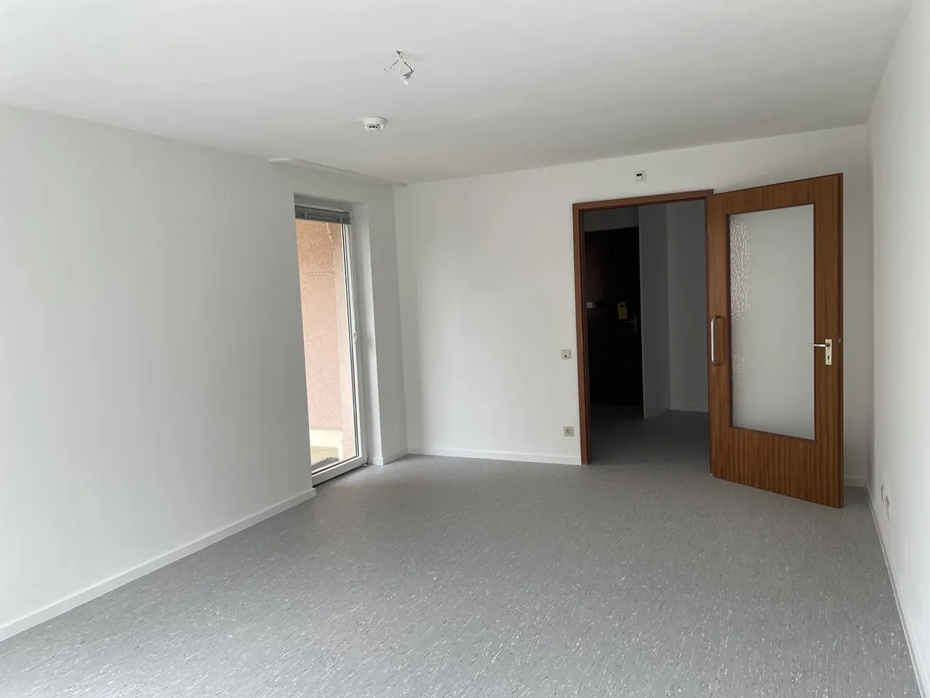 2 Zimmer Wohnung mit 82 m² in Berlin – Bild 4