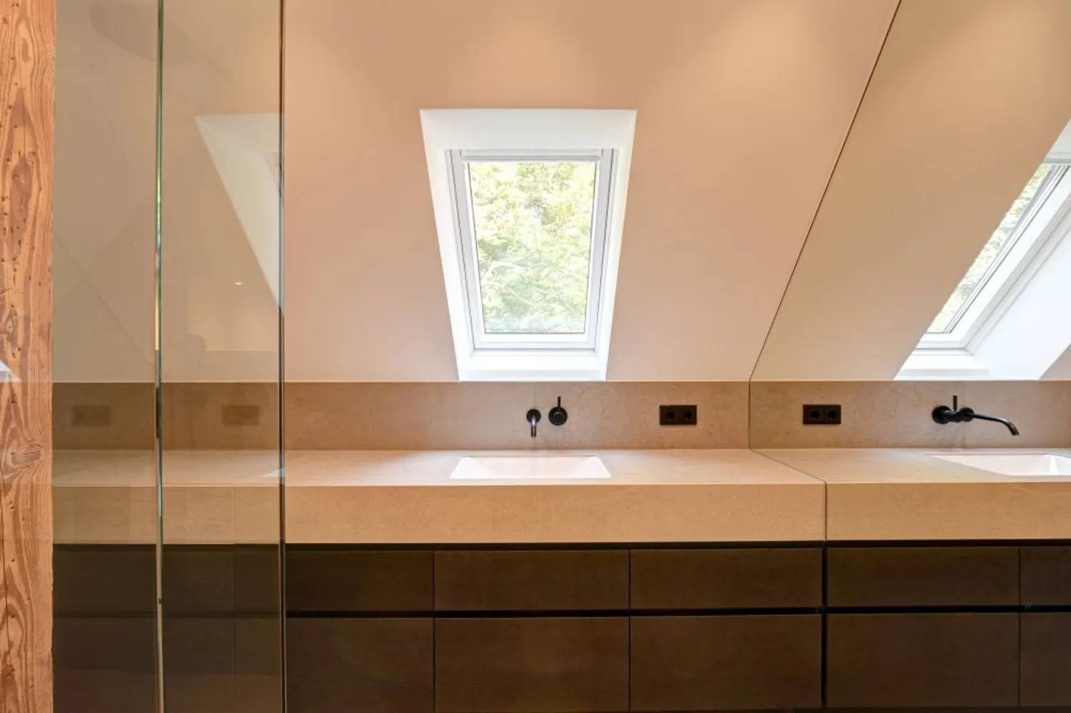 4 Zimmer Wohnung mit 145 m² in München – Bild 11