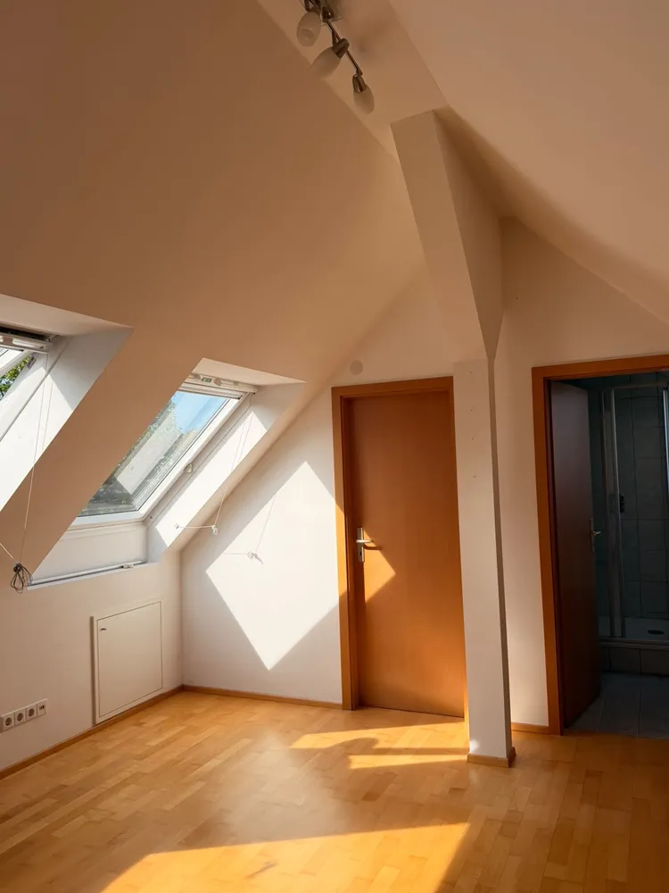 4 Zimmer Wohnung mit 88 m² in Stuttgart – Bild 9