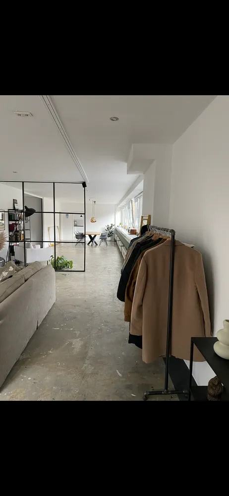 2 Zimmer Wohnung mit 160 m² in Frankfurt am Main – Bild 4