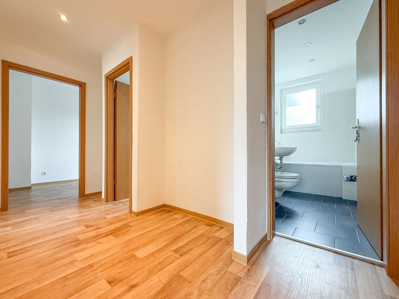 3 Zimmer Wohnung mit 60 m² in Magdeburg – Bild 2