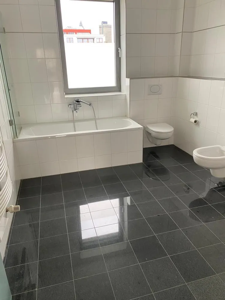 3 Zimmer Wohnung mit 135 m² in Frankfurt am Main – Bild 9