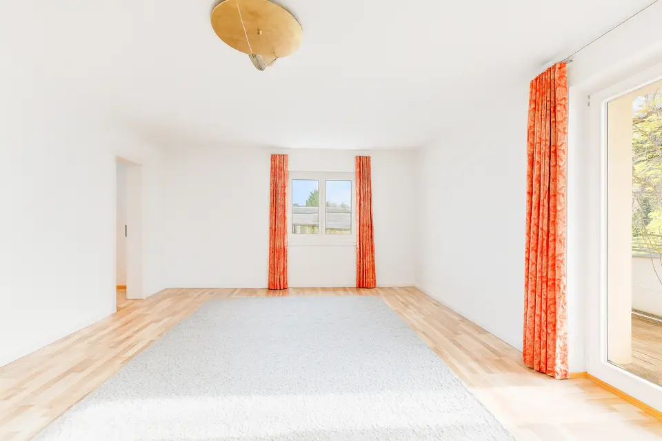 4 Zimmer Wohnung mit 118 m² in Herrenberg – Bild 2