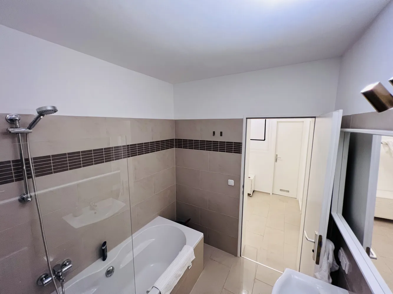 1 Zimmer Wohnung mit 45 m² in München – Bild 9