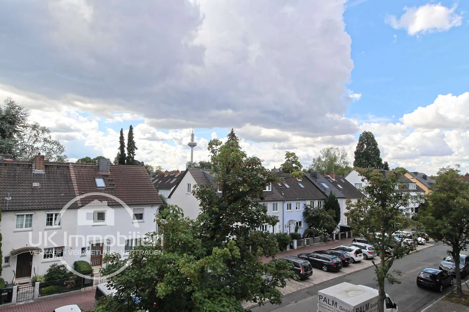 3 Zimmer Wohnung mit 89 m² in Frankfurt am Main – Bild 2