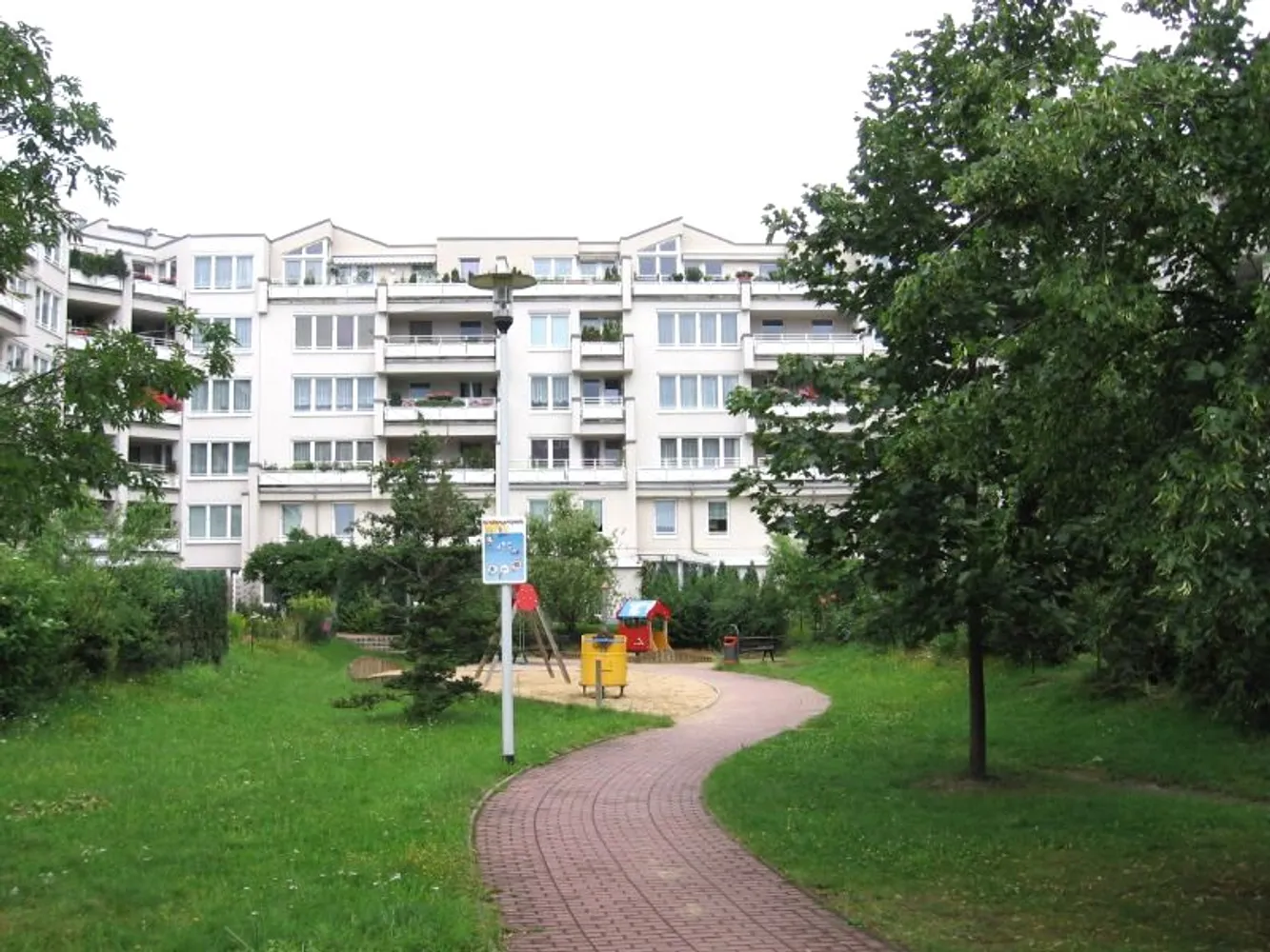 2 Zimmer Wohnung mit 69 m² in Dresden – Bild 4