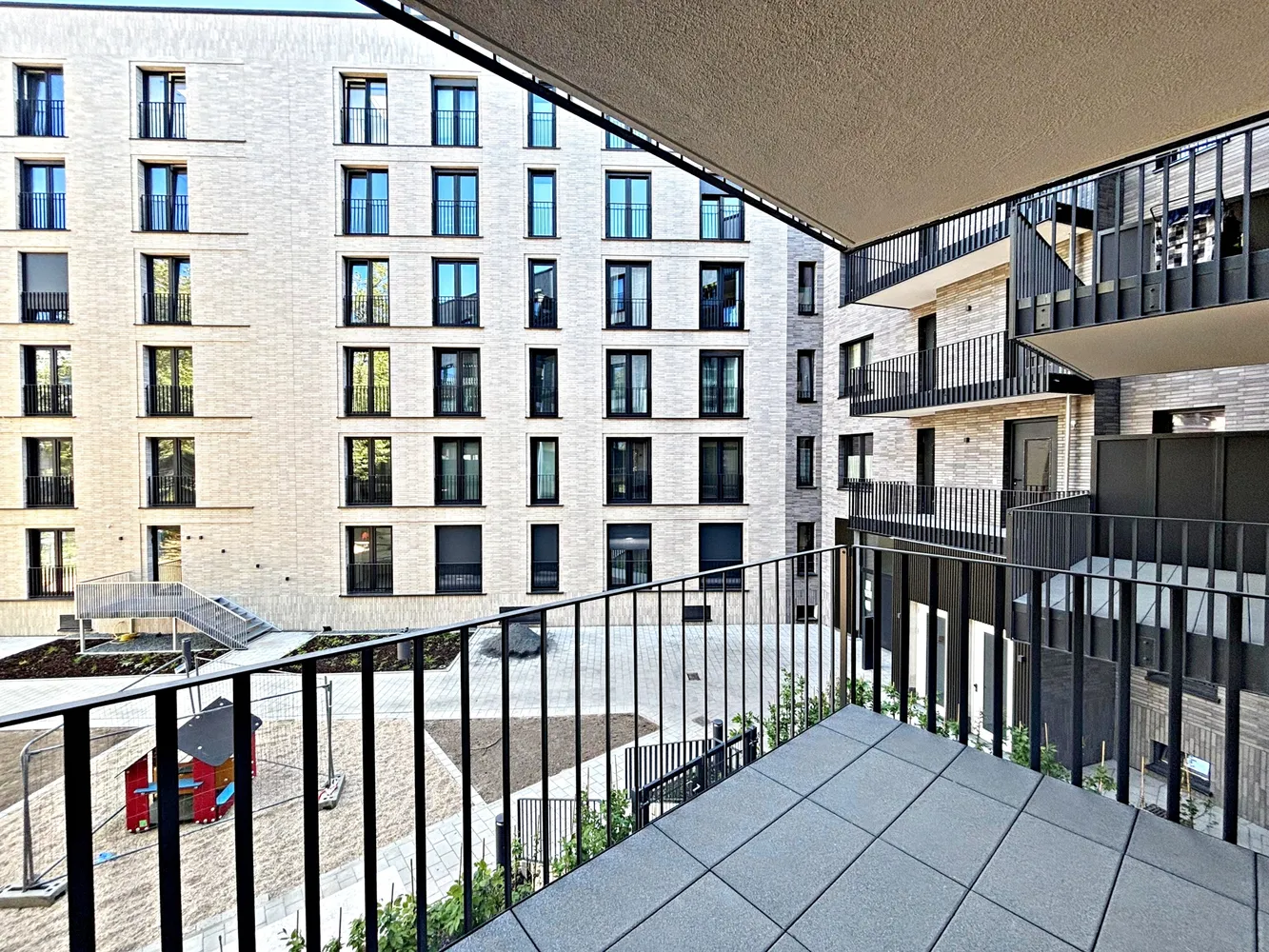 2 Zimmer Wohnung mit 52 m² in Düsseldorf – Bild 2