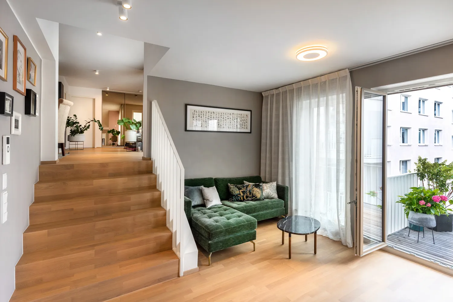 5 Zimmer Wohnung mit 125 m² in München – Bild 3