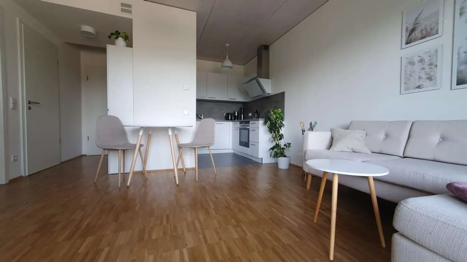 2 Zimmer Wohnung mit 42 m² in Karlsruhe – Bild 10