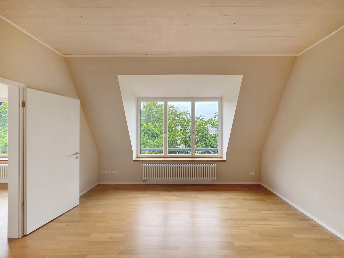2 Zimmer Wohnung mit 82 m² in Berlin – Bild 4