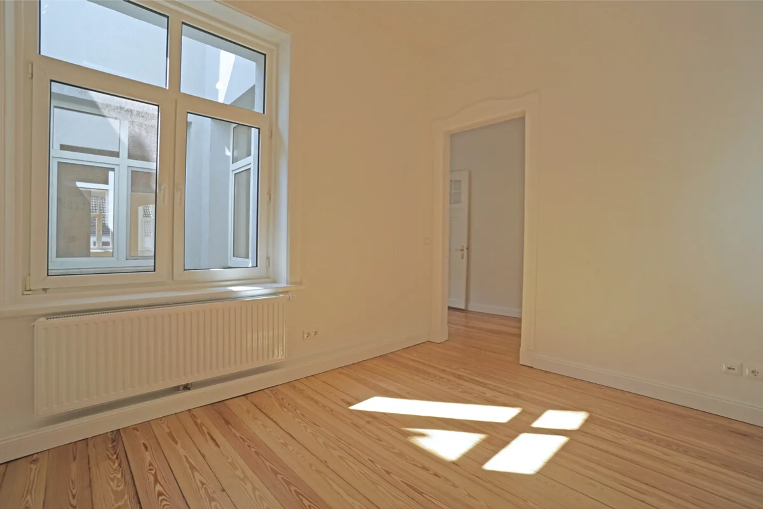5 Zimmer Wohnung mit 140 m² in Elmshorn – Bild 2