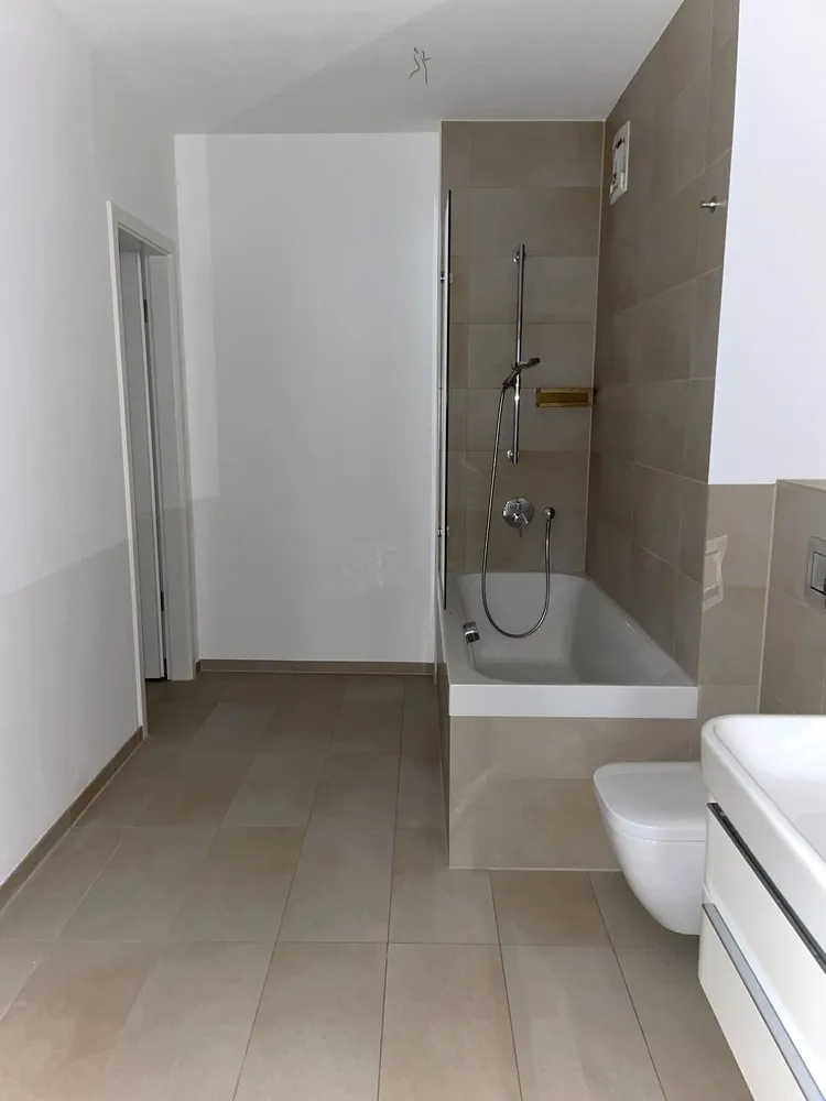 2 Zimmer Wohnung mit 70 m² in Berlin – Bild 8