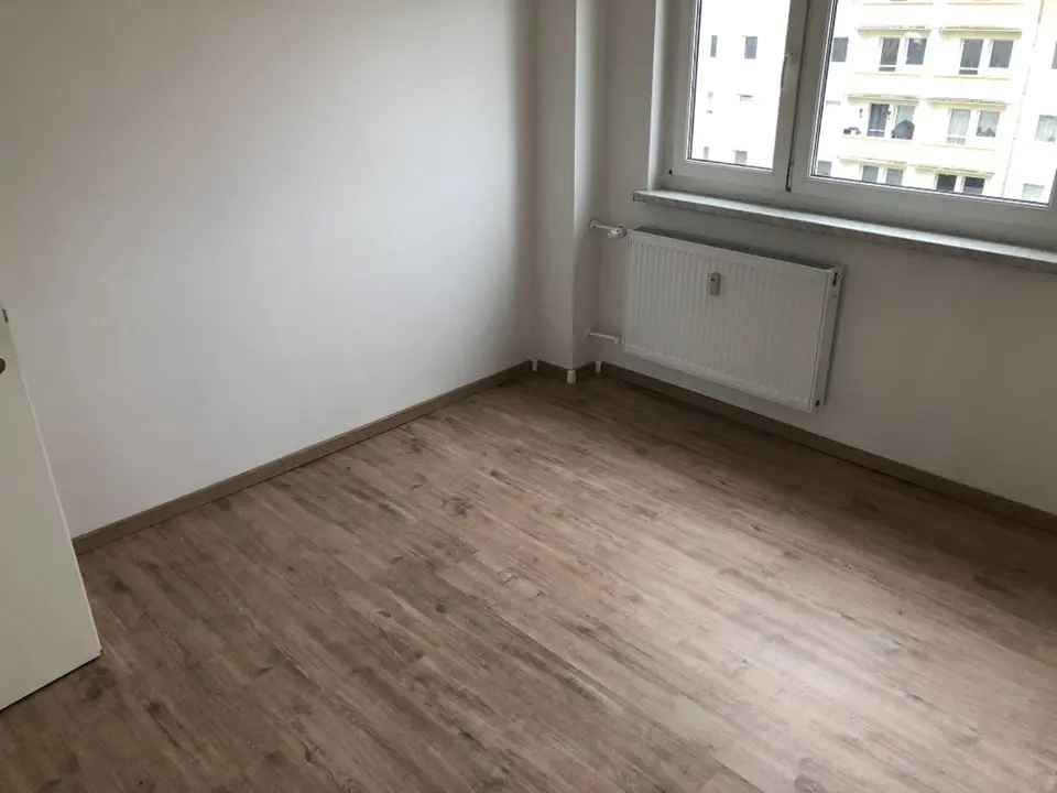 4 Zimmer Wohnung mit 69 m² in Löbau – Bild 2