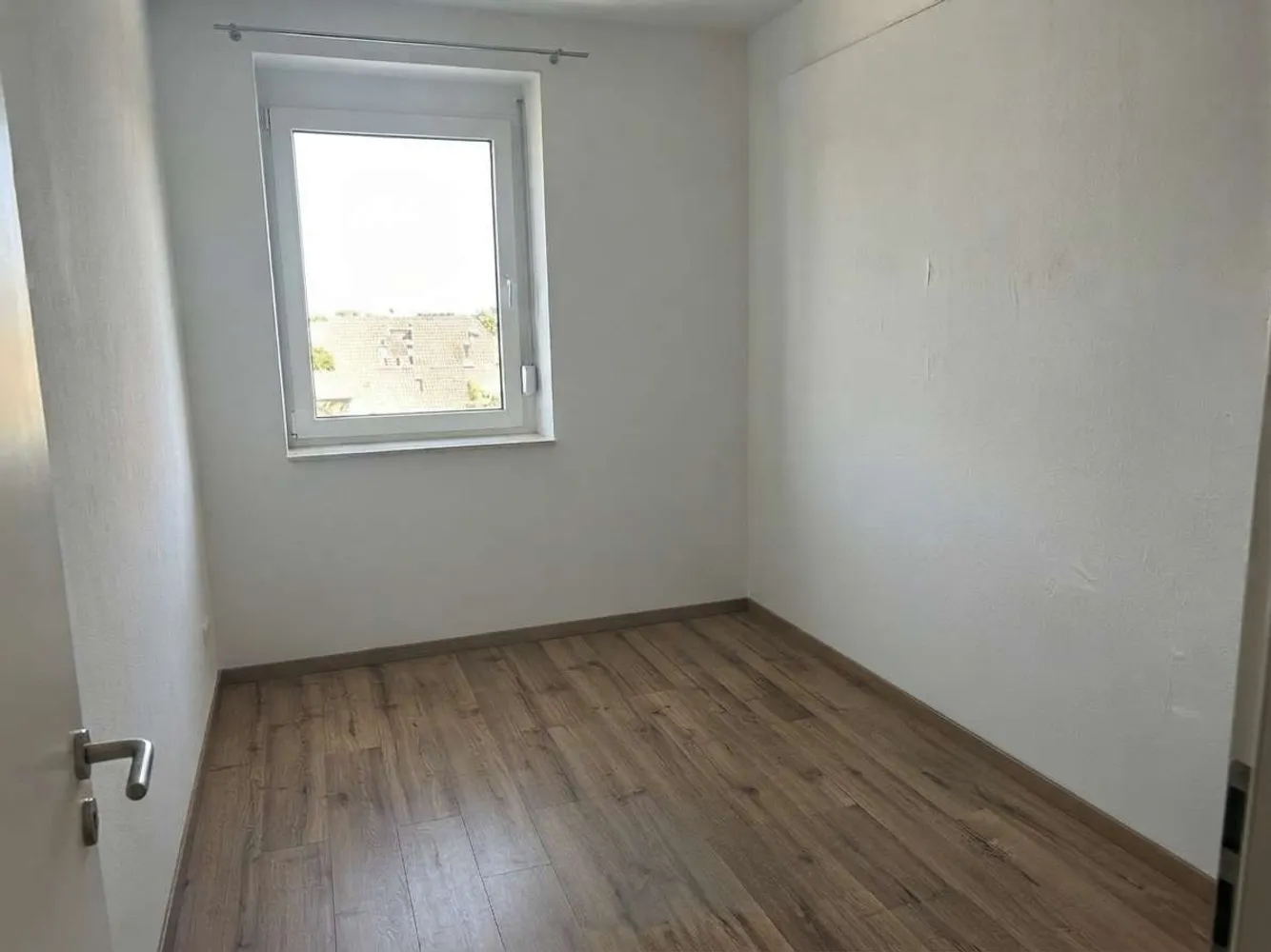 4 Zimmer Wohnung mit 93 m² in Halle (Saale) – Bild 8
