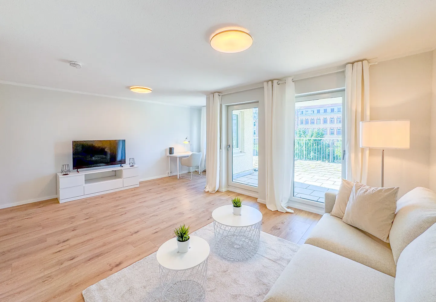 2 Zimmer Wohnung mit 87 m² in Dresden – Bild 1