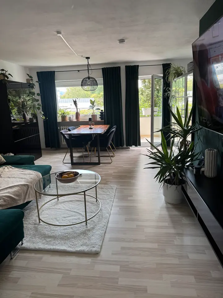 2 Zimmer Wohnung mit 75 m² in Regensburg – Bild 1