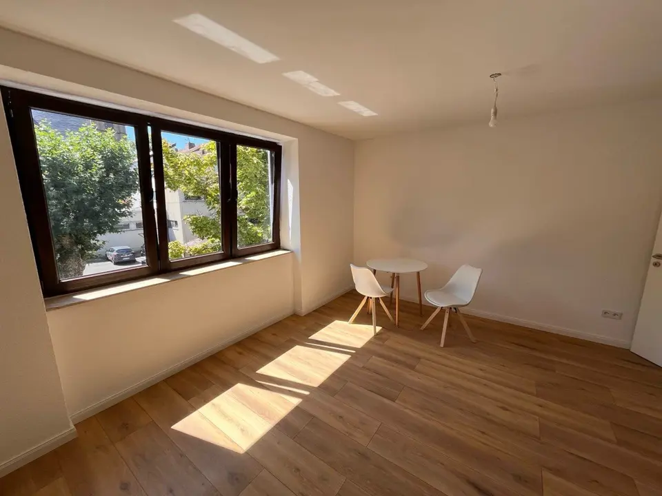 2 Zimmer Wohnung mit 31 m² in Saarbrücken – Bild 1