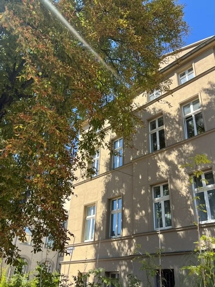 4 Zimmer Wohnung mit 140 m² in Halle (Saale) – Bild 2